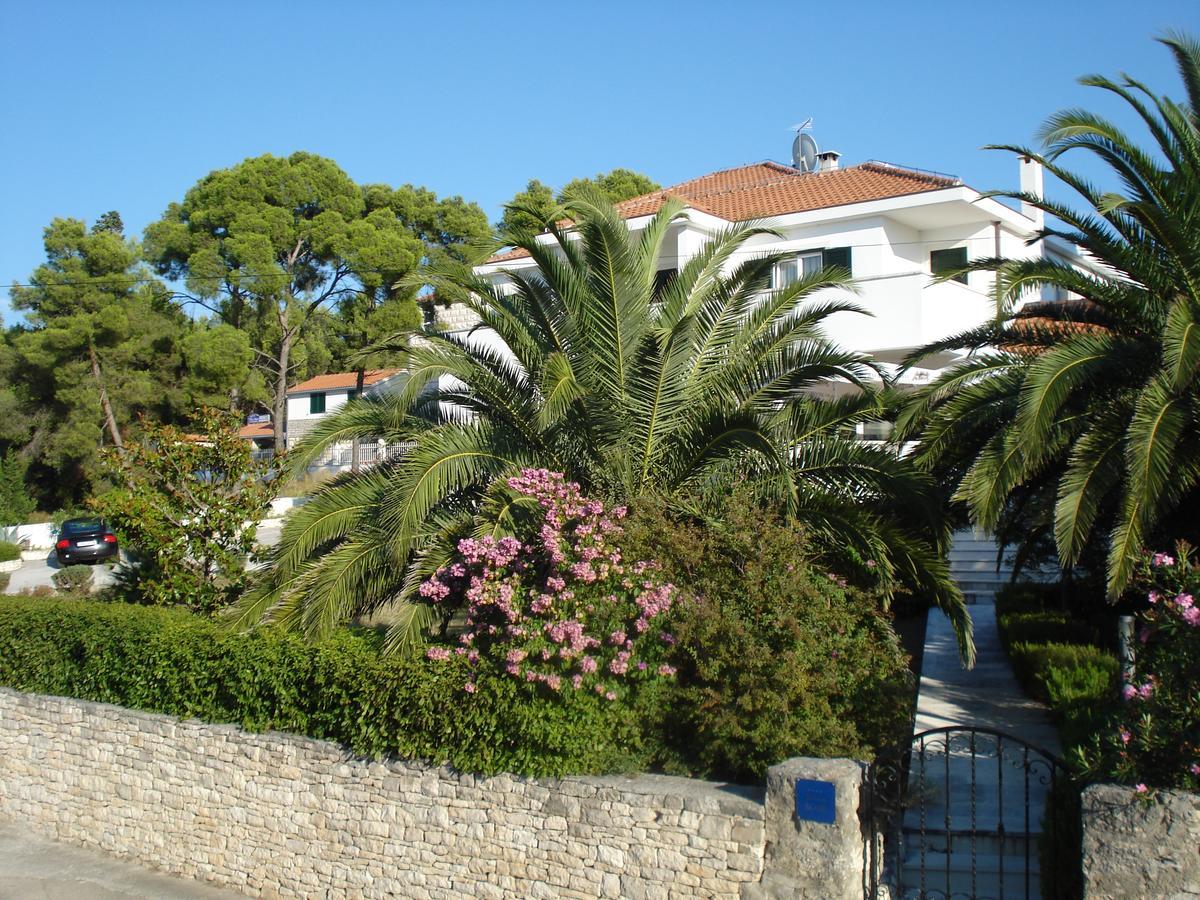 Villa Bunta Sutivan Esterno foto
