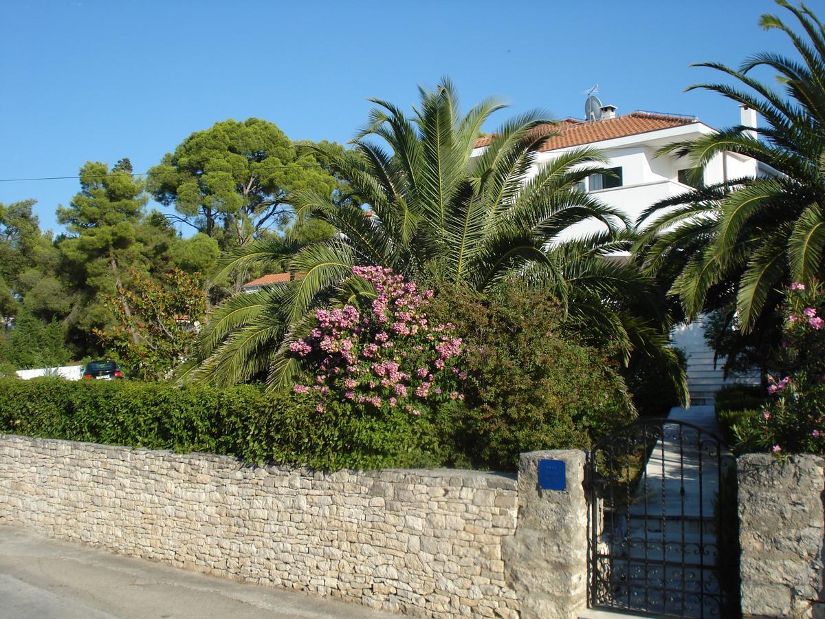 Villa Bunta Sutivan Esterno foto