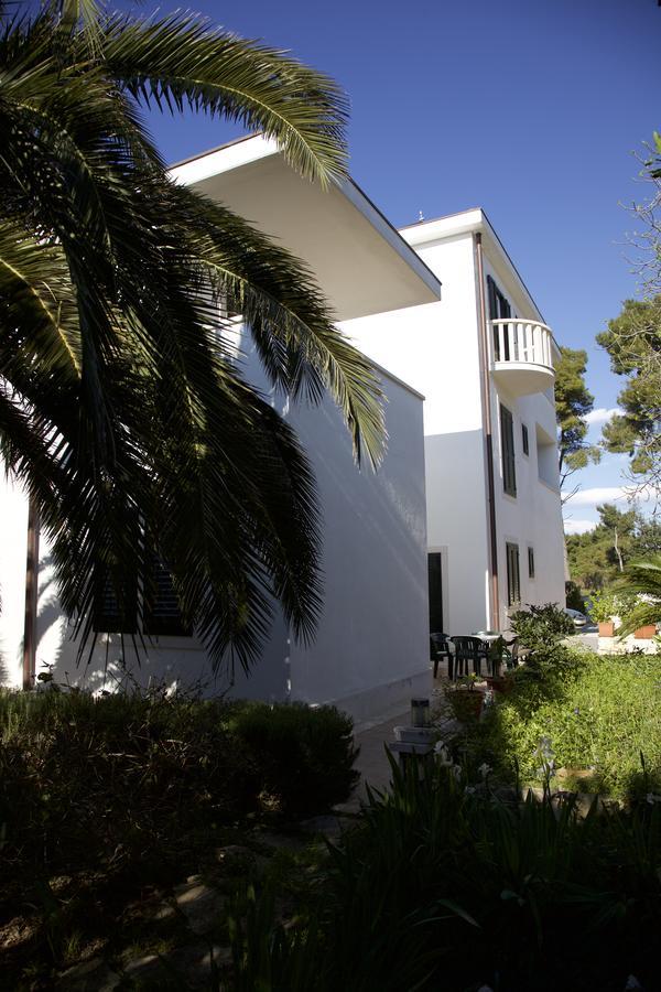 Villa Bunta Sutivan Esterno foto