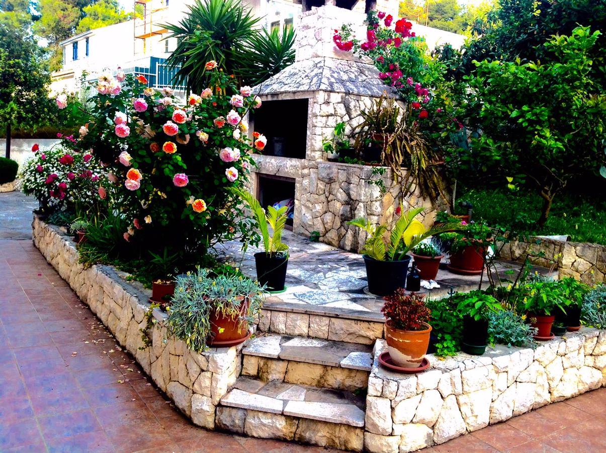 Villa Bunta Sutivan Esterno foto