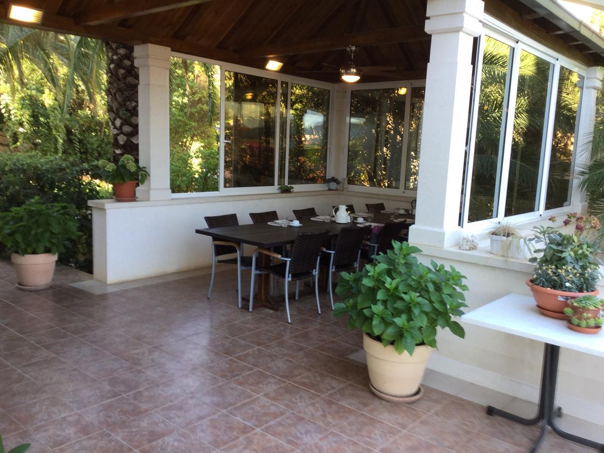 Villa Bunta Sutivan Esterno foto